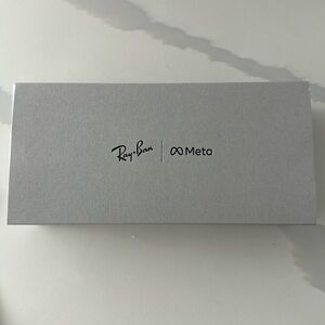 Ray-Ban Meta Wayfarer Glasses - BRAND NEW